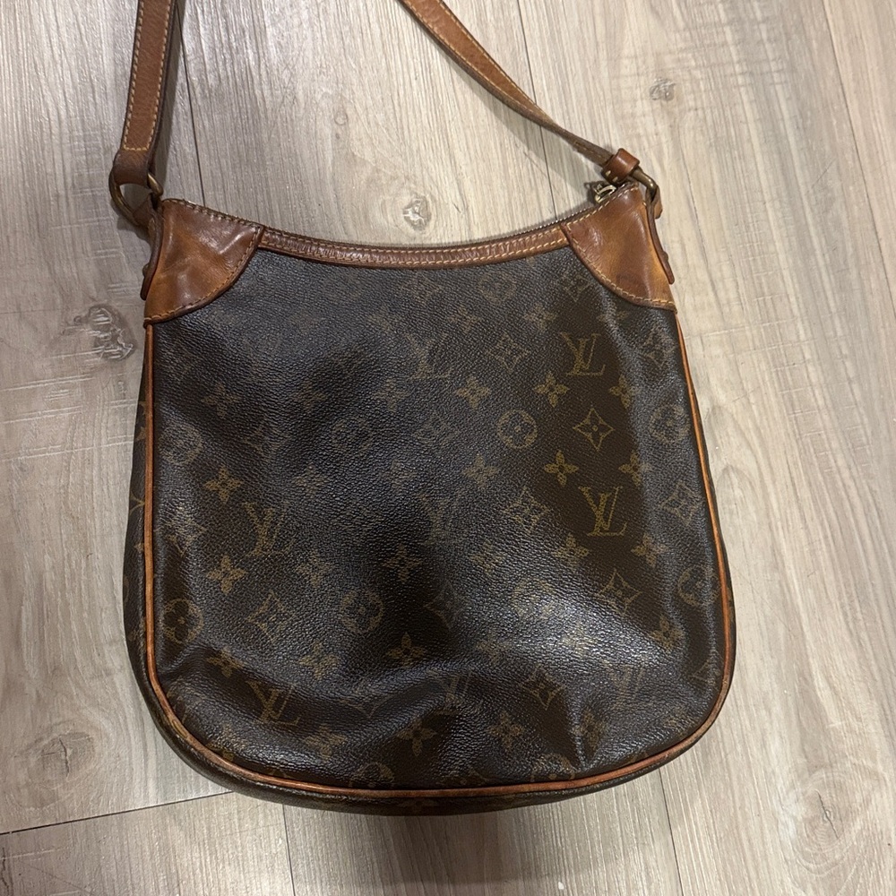 Louis Vuitton Monogram Odeon PM Bag - Picture 4 of 12